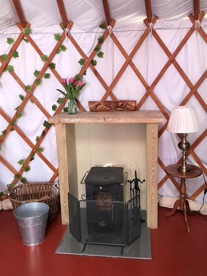 The Yurts At Burnt House Farm * Newport (Isle Of Wight)